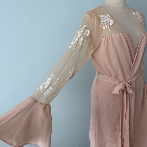 Robed with Love Pink HILDY ROBE bridesmaid bridal shower tie waist robe Medium - Picture 5 of 15